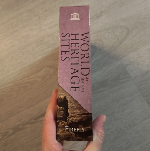 World Heritage Sites Book - 4th Edition - like new VG+ - Picture 2 of 4